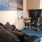 House Romantic R/C Left