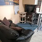 House Romantic R/C Left